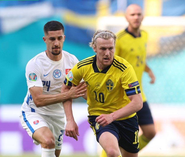 Suedia merrë një fitore shumë të rëndësishme në sfidën kundër Sllovakisë në Gazprom Arena