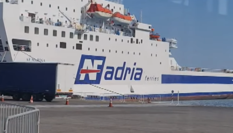 Kapen 300 kg drogë në një kamion në Portin e Durrësit, dyshohet për kokainë