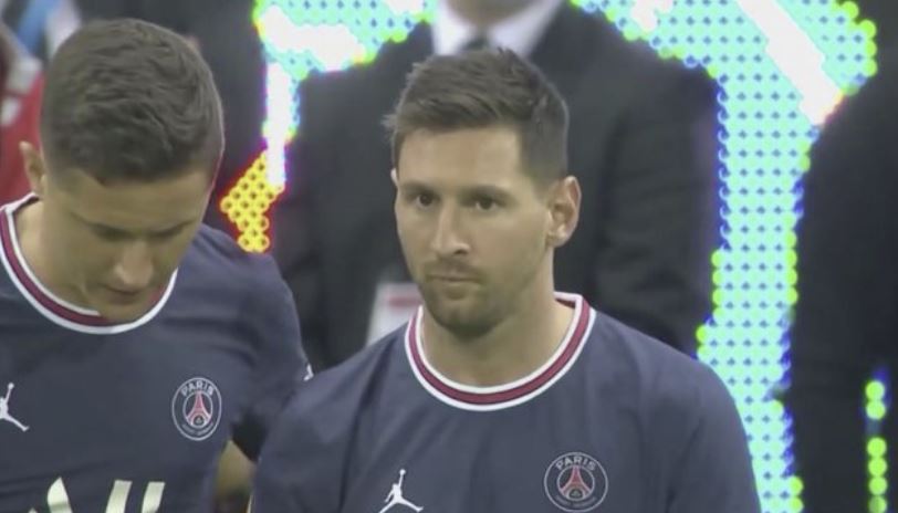 Vjen momenti i shumëpritur, Messi debuton me fanellën e PSG