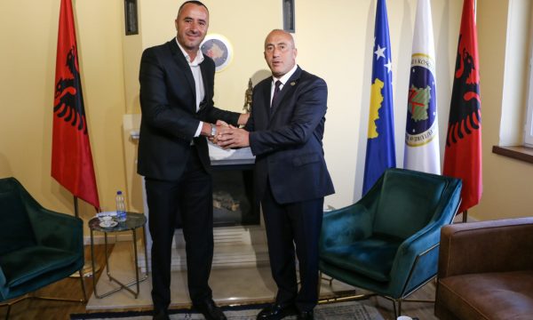 Haradinaj zyrtarizon kandidatin e AAK’së për kryetar të Obiliqit