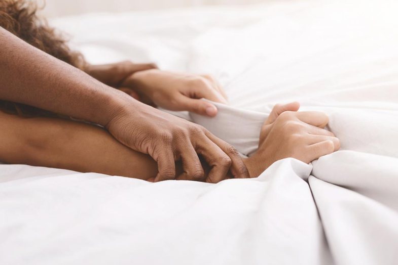 5 mite që ju pengojnë të bëni seks fantastik!