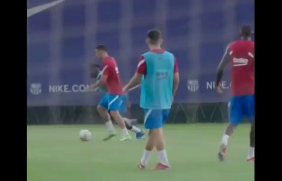 Rey Manaj shënon gol spektakolar në stërvitje, Barcelona e publikon videon