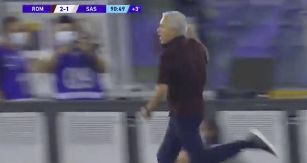 Mourinho nuk përmbahet pas golit të minutës së fundit, shpërthen në festë dhe merr vëmendjen