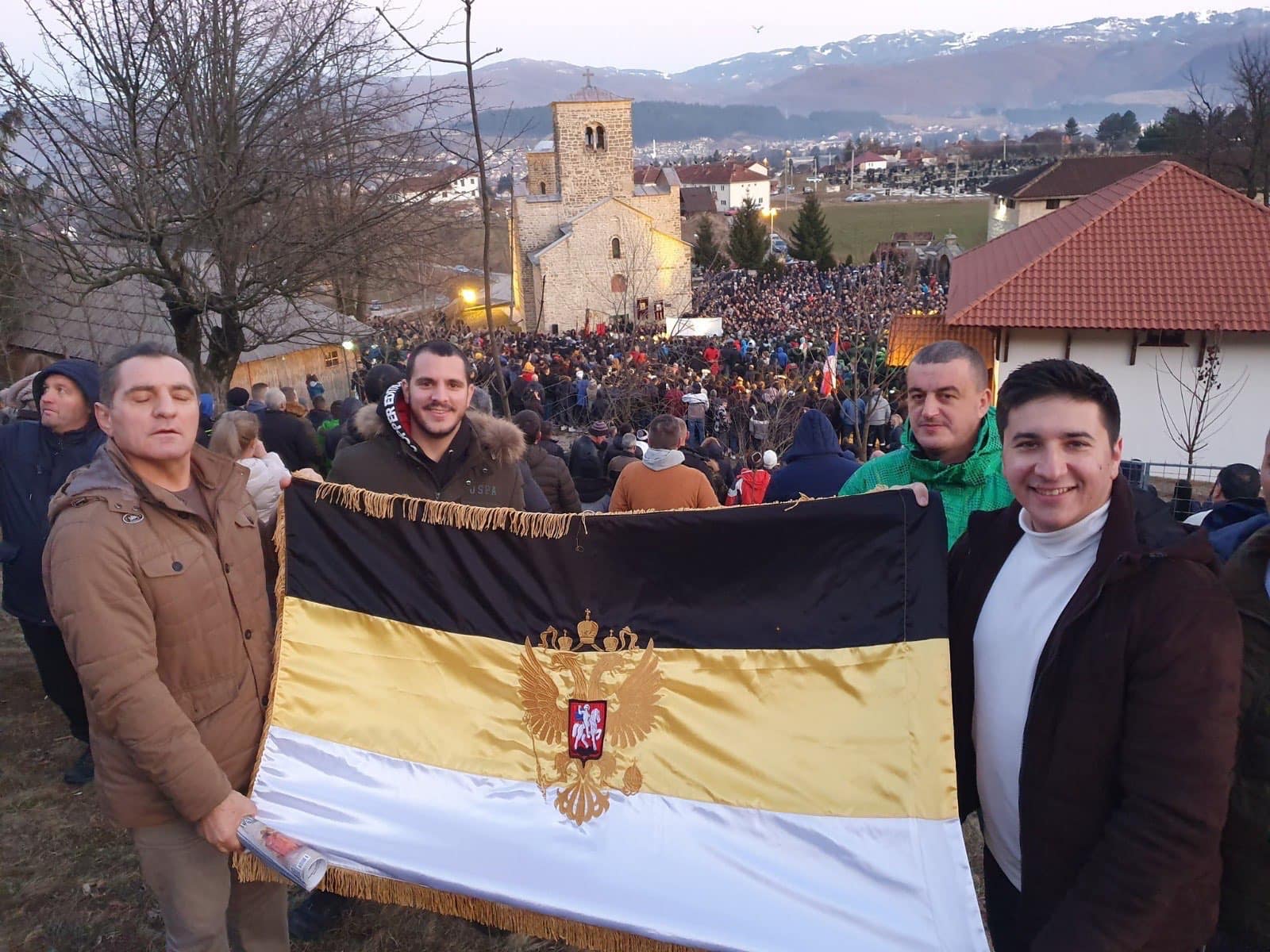 Albin Kurti me reagim të përçudshëm: Përmend dy protestues serbë