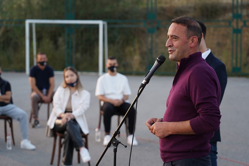 Daut Haradinaj merr mbështetje në Matiqan: Në qeverisjen tonë nuk do të mbetet asnjë pjesë e qytetit pa u trajtuar
