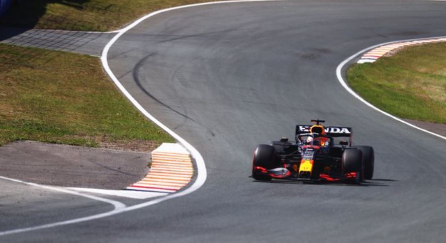 Grand Prix i Holandës: Verstappen siguron ‘pole-position’, del më i shpejtë sesa Hamilton në kualifikuese