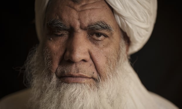 Themeluesi i Talebanëve: Është e domosdoshme t’i prejmë dorën hajdutëve