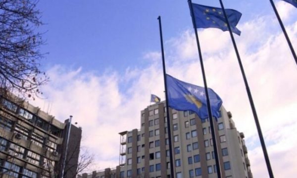 Kosova ende pa ambasadorë në 12 vende të botës