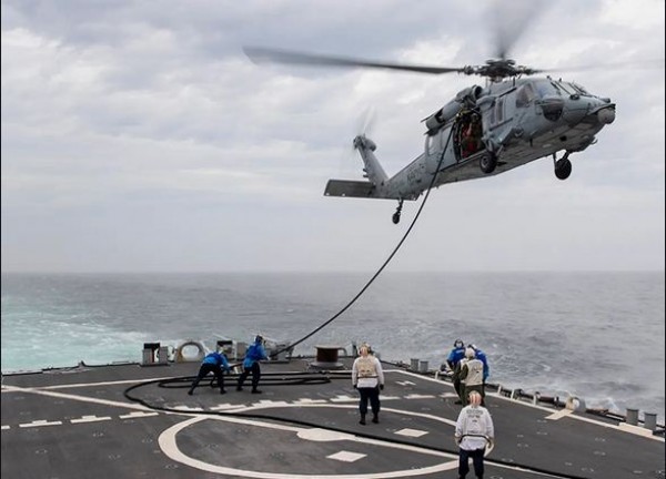 ​SHBA shpall të vdekur 5 marinarë pas rrëzimit të helikopterit në aeroplanmbajtëse