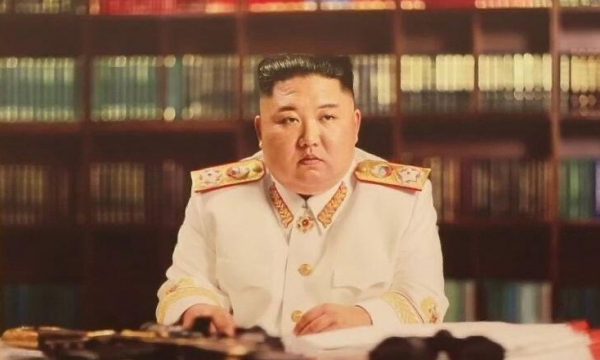 Kim Jong-Un i refuzon vaksinat për popullin: E ndalim virusin ‘në stilin tonë’