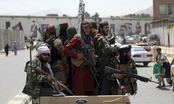 “Do të luftojmë deri në vdekje”/ Komandanti i forcave rezistente afgane: Kemi vrarë 190 talebanë në 24 orë