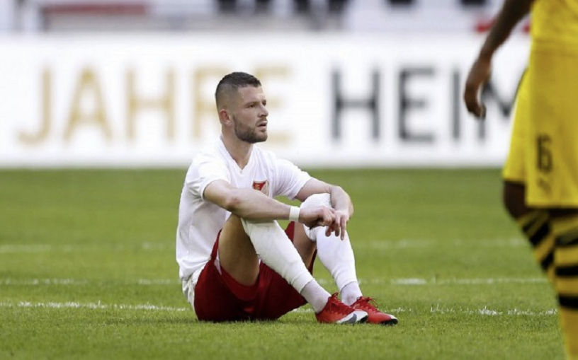 Berisha zëvendësohet në fillim të ndeshjes, pësoi lëndim kundër Lille