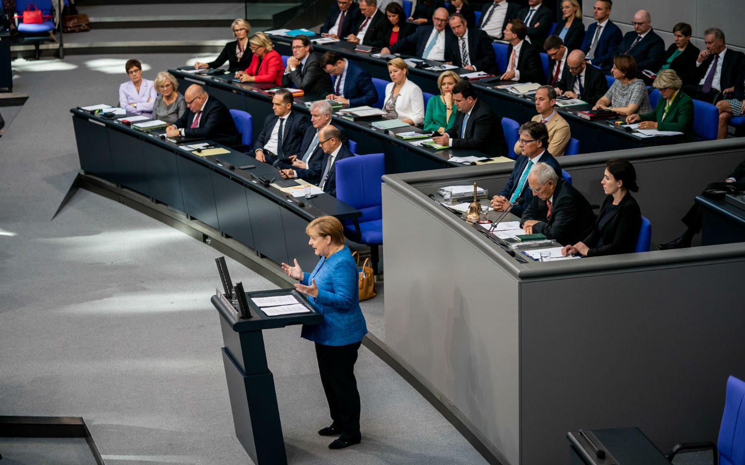 Angela Merkel del nga vetja: Sulmon ashpër kandidatin që pritet t’i zë pozitën e kancelares