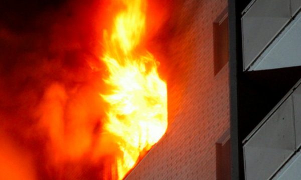 Zjarr në një banesë në Vlorë