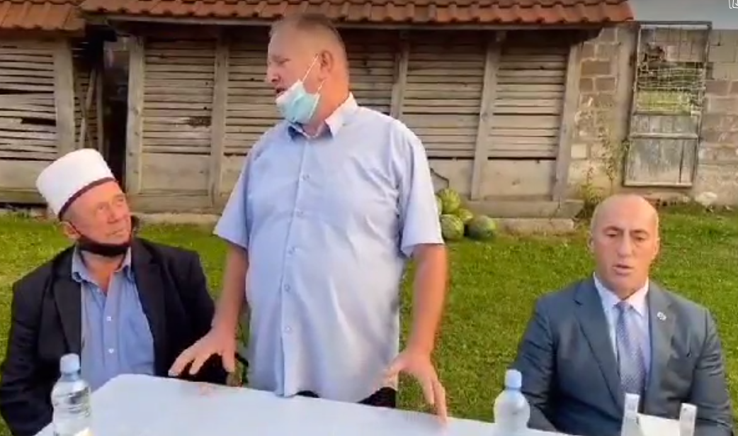 Emocionale në Istog: Familja Arifaj ia fal gjakun familjes Musolli, në prani të Ramush Haradinajt