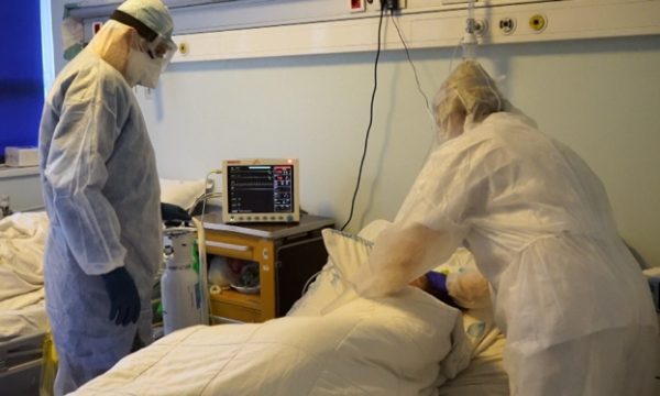 Spitalet e mbushura me pacientë me COVID, publikohet raporti i fundit