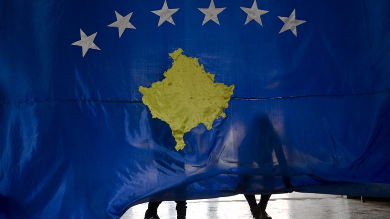 Diplomacia kosovare në vitin 2021: Pa anëtarësim në organizata ndërkombëtare dhe pa njohje të reja