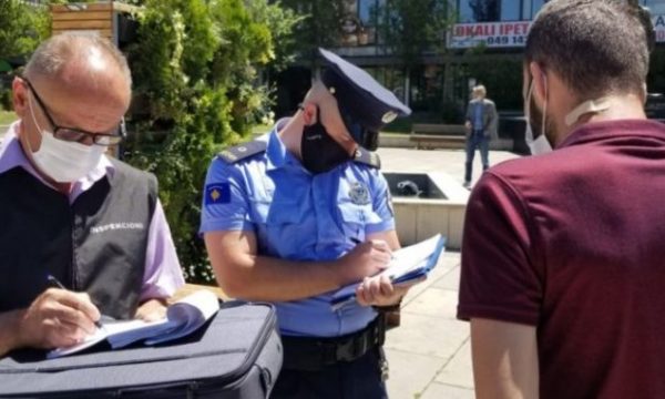 Bën pare shteti: Veç për dy ditë, Policia shqipton gjoba për maskë në vlerë 300 mijë euro