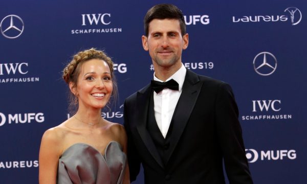 Gruaja e Djokovic vizitë në Pejë e Deçan – provokon rëndë me deklaratat e saj