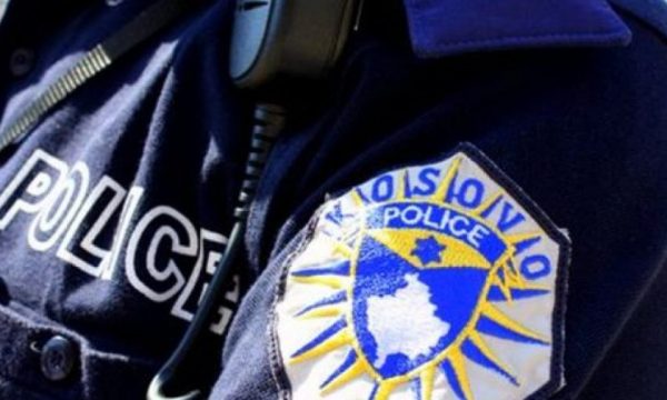 Policia ndalon dy persona në kufi me Serbinë, tentuan të hyjnë në Kosovë me teste të falsifikuara