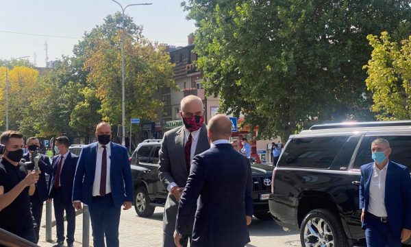 Haradinaj takohet me Edi Ramën