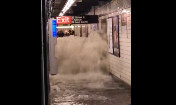 Pamje: Nju Jorku shpall gjendje emergjente nga vërshimet, stacioni hekurudhor mbushet me ujë