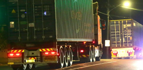 Bllokohet në Serbi kamioni nga Kosova që po eksportonte mallin në Gjermani, s’lejohet me dokumente RKS