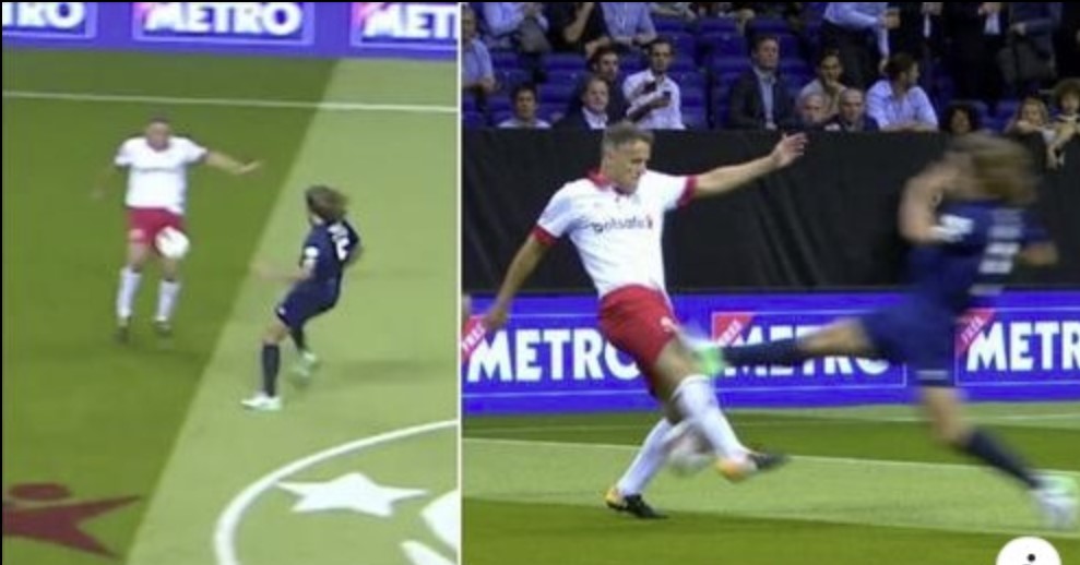 Ndërhyrja e Carles Puyolit në Phil Nevillen në miqësore është aq brutale, sa që thjesht duket e pabesueshme