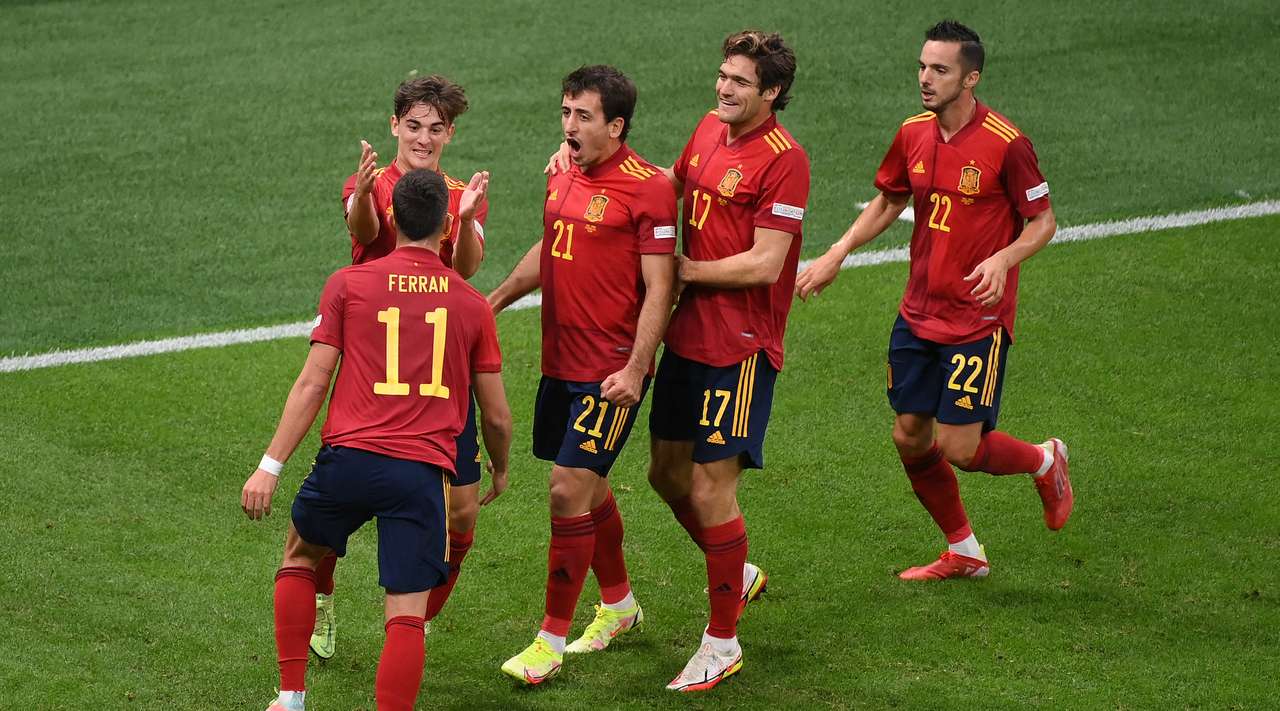 Spanja mposht disi Italinë që me dhjetë lojtarë luftoi deri në frymën e fundit