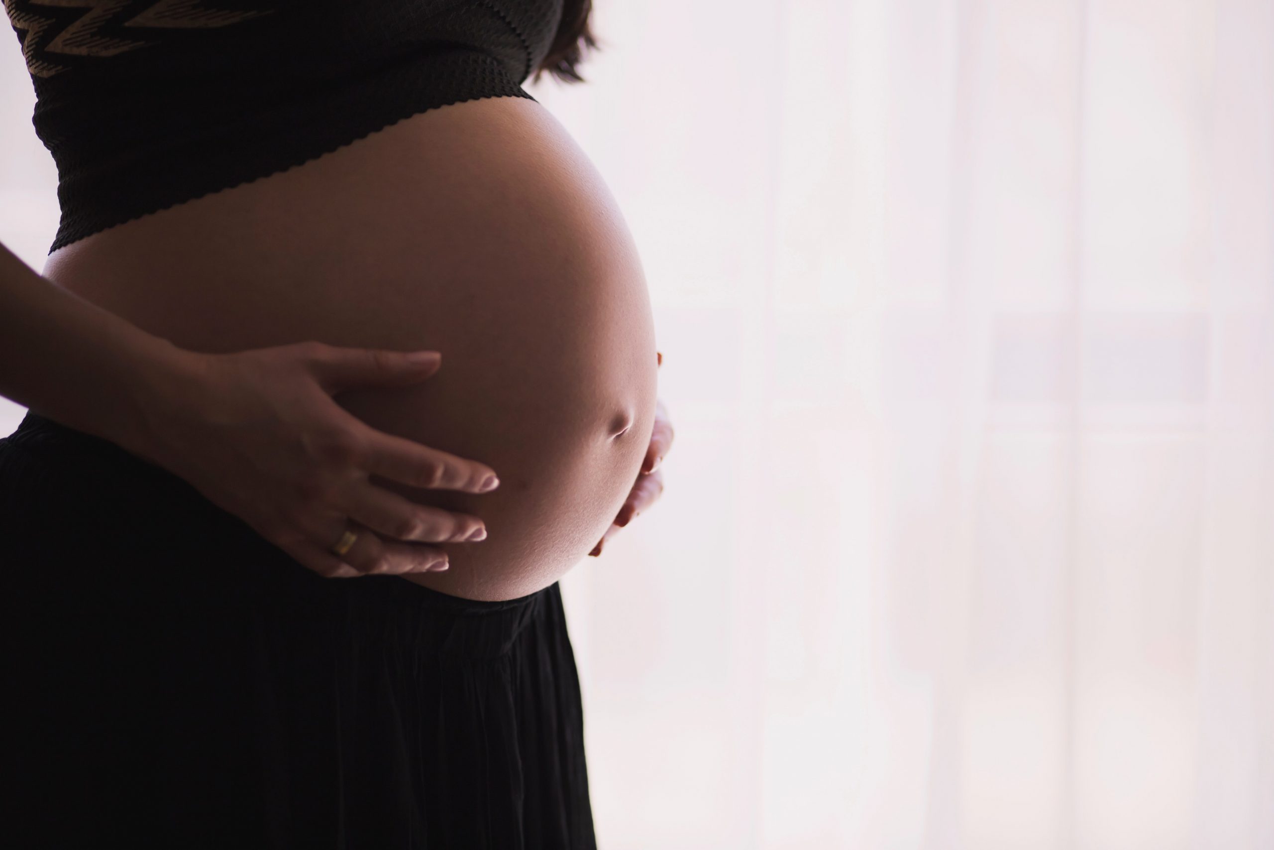 Ç’mund të bëni për të vjellat dhe ndjesinë e përzierjes gjatë shtatzënisë