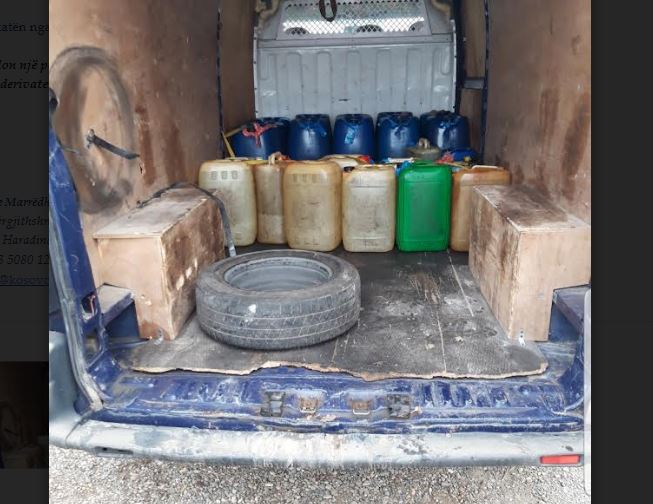 Brenda furgonit me tabela të Serbisë policia i gjen 1 mijë e 300 litra derivate të naftës (Foto)