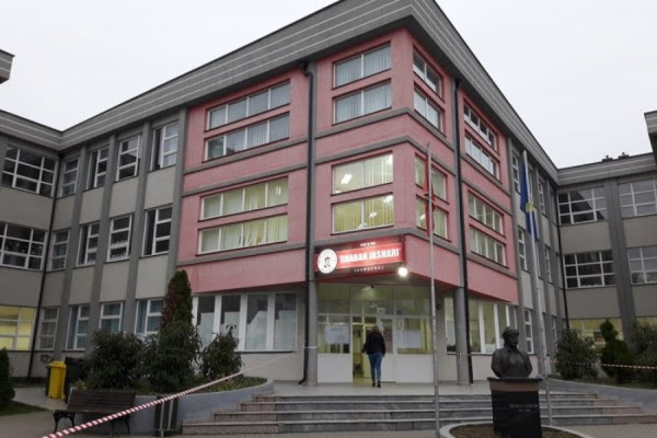 ​Hapet qendra më e madhe e votimit në Skenderaj
