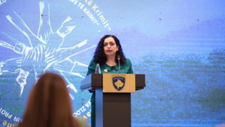 Vjosa Osmani pjesëmerr në javën e Lumezit: Trishtuese numrat e dhunës ndaj grave