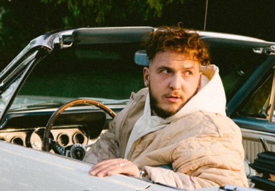 Bëhet viral komenti i Mozzik për kryeministrin Kurti