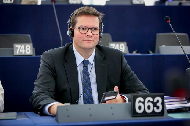 Eurodeputeti austriak: Liberalizimi i vizave për Kosovën është çështje urgjente