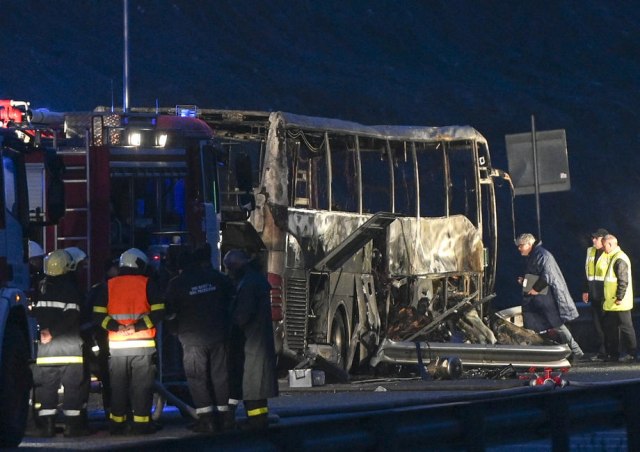 ‘Shpejtësia’, ‘korsia e gabuar’, Pirgov: Autobusi ishte ndalur vetëm 20 minuta para aksidentit