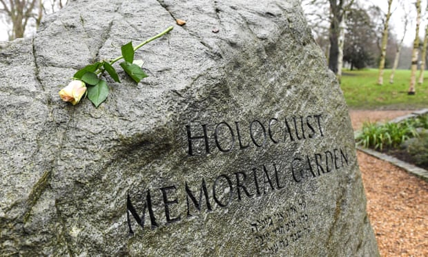 Studimi shqetësues: Gjysma e britanikëve s’e dinë se 6 milionë hebrej u vranë gjatë Holokaustit
