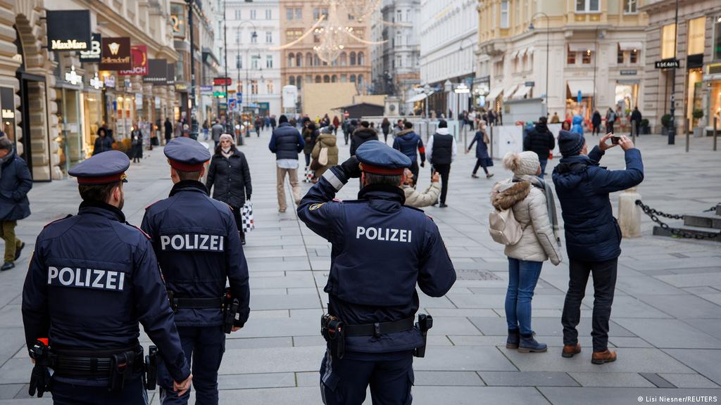 Rikthehen masat e ashpra kufizuese në Evropë, Austria hyn në bllokim total të qytetarëve