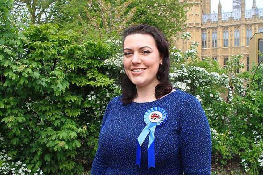 ‘Botës duhet t’i kthehet ekuilibri’ – Deputetja britanike mirëpret kërkesën e PE-së për heqjen e masave të BE-së ndaj Kosovës