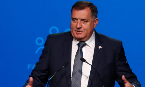 Dodik thotë se e ka përkrahjen e Rusisë dhe Kinës ani pse po çon Bosnjën drejt Luftës