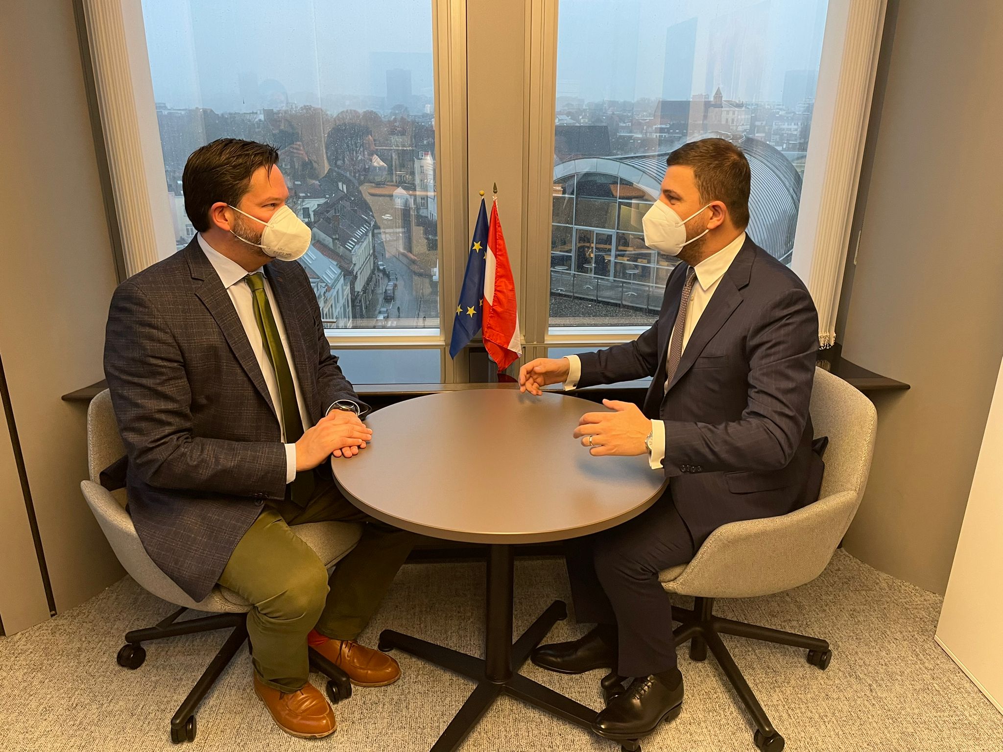 Krasniqi në Bruksel kërkoi që BE të liberalizojë sa më parë vizat për kosovarët