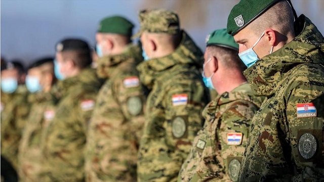 130 ushtarë kroatë nisen sot për në Kosovë
