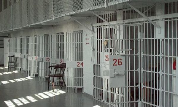 ‘Dubrava 12 kat’: Kosova përfiton qindra miliona euro nga marrëveshja për lëshimin me qira të qelive të burgjeve