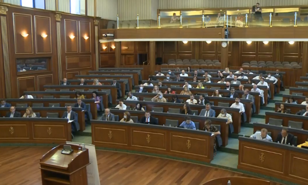 Alban Hyseni dha dorëheqje: Ky është deputeti i ri i Kuvendit nga VV-ja [Nuk është Hysamedin Feraj]
