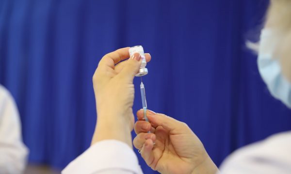 Mbi 250 mijë izraelitë marrin dozën e katërt të vaksinës anti-COVID