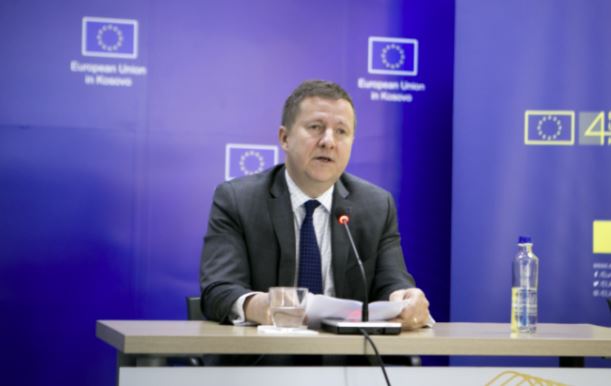 Shefi i BE-së: S’ka asnjë marrëveshje në dialog që pengon vendosjen e policisë në veri