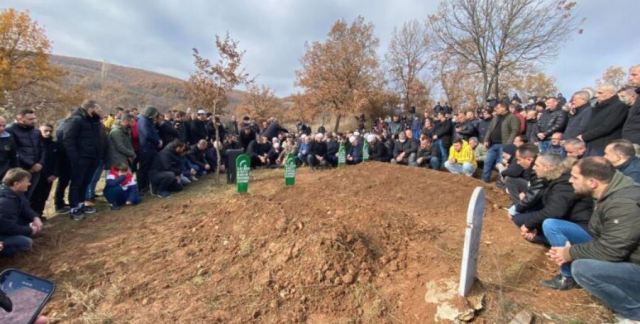 Varrosen prindërit dhe dy fëmijët e tyre binjakë që vdiqën në aksidentin në Bullgari