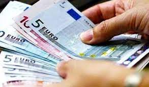 Mitrovicasi mashtrohet nga dy persona: Ia morën 600 euro kinse për t’ia rregulluar pasaportën e Serbisë