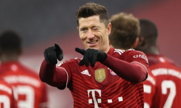 A do të qëndrojë Lewandowski te Bayern Munich?