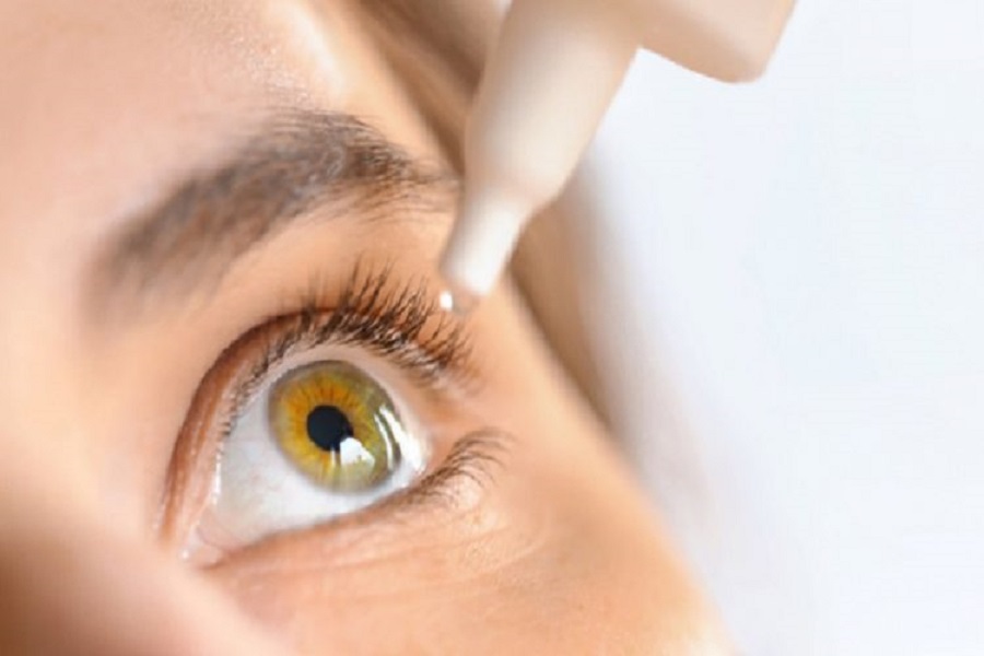 ​FDA aprovon pika të reja për sy që mund të zëvendësojnë syzet e leximit